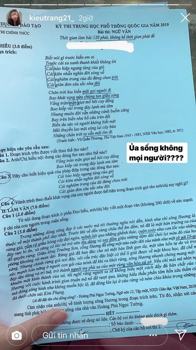 Sau khi thực hiện xong bài thi môn Ngữ văn, Kiều Trang đăng tải bức ảnh chụp đề thi lên trang cá nhân và chú thích: "Ủa sống không mọi người?".