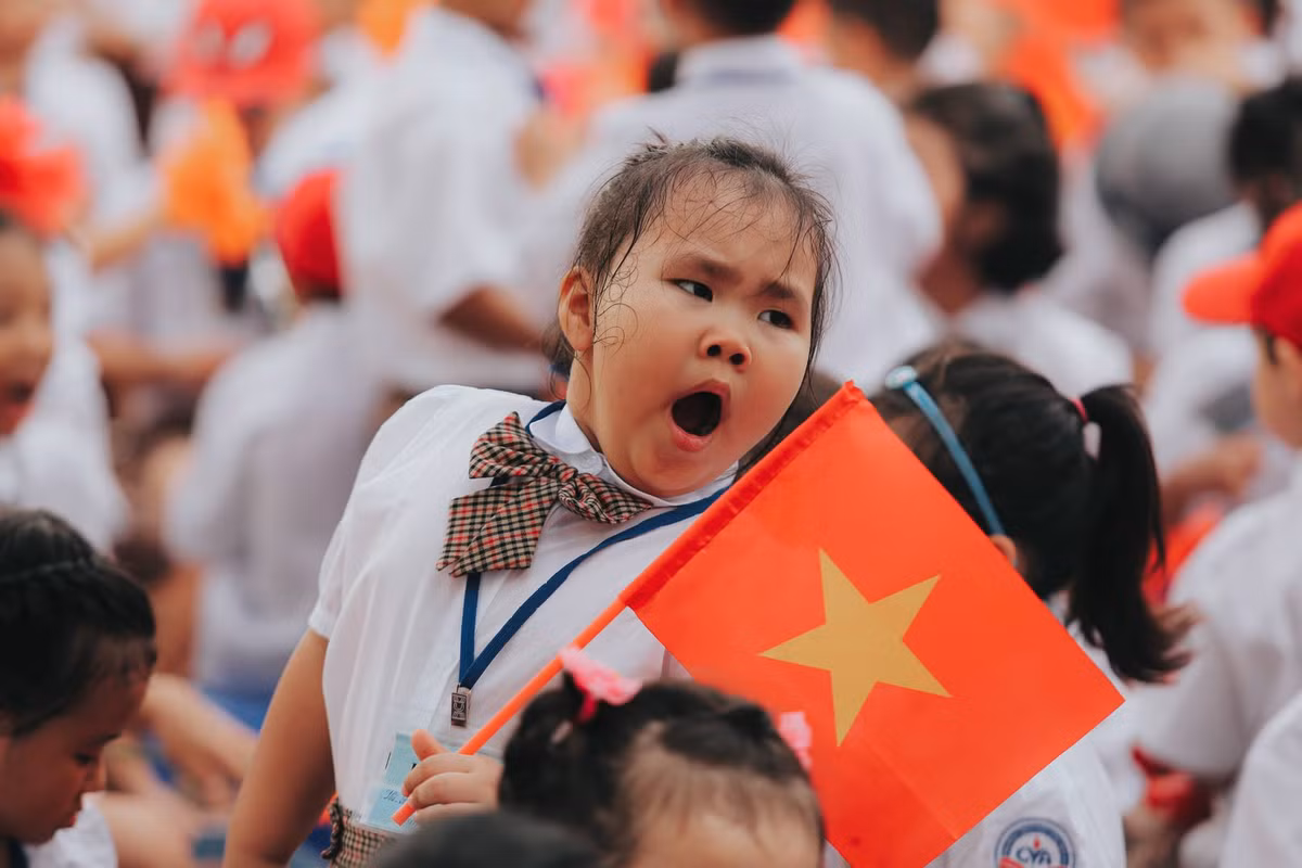 Tam trang trong le khai giang cua cac “sinh vien dai hoc chu to” ra sao?