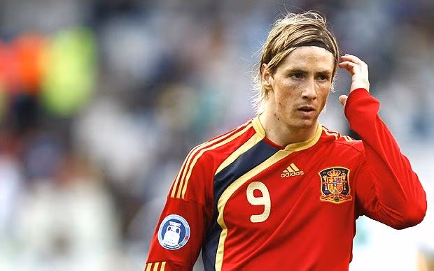 Đứng thứ ba trong danh sách những cầu thủ ghi nhiều bản thắng nhất ĐT Tây Ban Nha đó là Fernando Torres. El Nino đã có 38 bàn thắng sau 110 trận đã đá đấu trong màu áo của ĐT xứ sở Bò Tót.