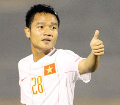 Anh cũng chưa cho thấy được những yếu tố cần thiết của một tiền vệ cánh. Bởi vậy, việc HLV Nguyễn Hữu Thắng loại Thanh Trung cũng không phải là điều bất ngờ. Ảnh: thethao24h.com