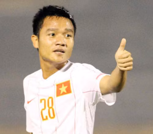 Anh cũng chưa cho thấy được những yếu tố cần thiết của một tiền vệ cánh. Bởi vậy, việc HLV Nguyễn Hữu Thắng loại Thanh Trung cũng không phải là điều bất ngờ. Ảnh: thethao24h.com