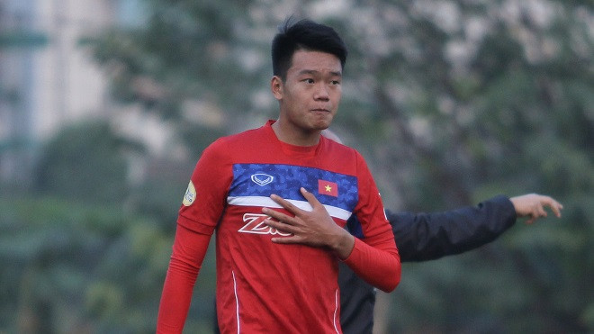 Năm 2018, Thành Chung tiếc nuối khi phải rời đội tuyển U23 Việt Nam vì chấn thương. Năm nay khi các cái tên như Duy Mạnh, Tiến Dũng đều hết tuổi được gọi thì cầu thủ của Hà Nội FC sẽ gần như chắc chắn có suất đá chính.