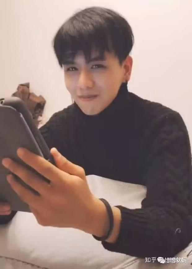 Hen ho qua mang, co gai 