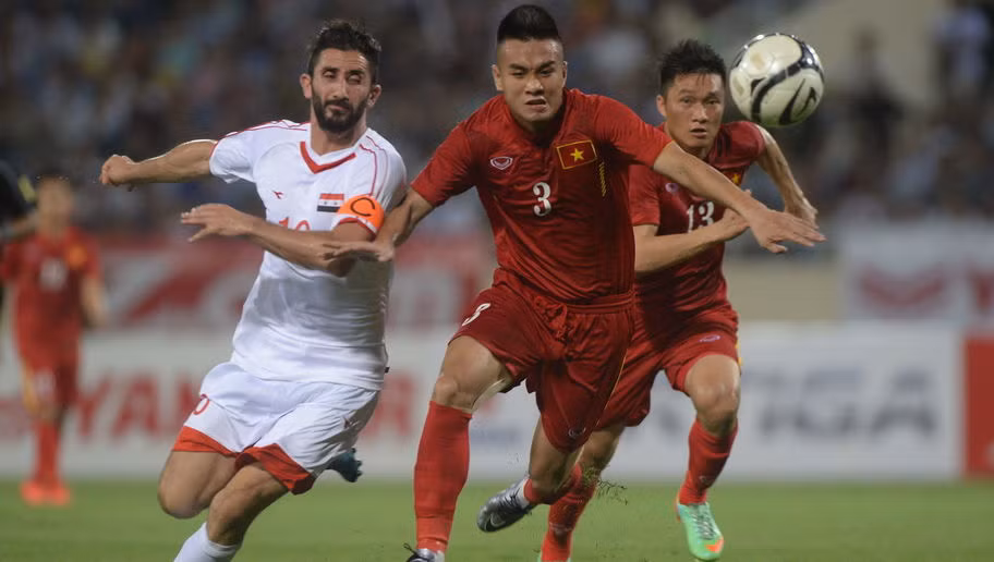 Đá cặp với Ngọc Hải ở vị trí trung vệ đó là Ngọc Thịnh. Cầu thủ của CLB Hải Phòng từng được gọi vào ĐTQG Việt Nam tại vòng loại World Cup 2018. Trong bối cảnh, tiền bối Đình Luật đã nói lời chia tay thì Ngọc Thịnh là cái tên sáng giá để thay thế vị trí chốt chặn an toàn trong hệ thống phòng ngự của ĐT Việt Nam.