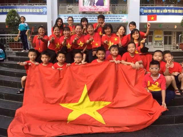 Theo thông tin nhận được từ các trường tại TP HCM, các hoạt động học tập, thi cử trong chiều 27/1/2018 sẽ được các trường dời đến tuần kế tiếp nhằm đảm bảo việc đi lại an toàn cho sinh viên.