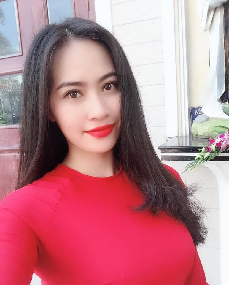 Dù đã phân tích hết các góc cạnh nhưng thực hư câu chuyện Quang Hải đang yêu ai, Nhật Lê hay lái "máy bay bà già" Thảo Mi vẫn là ẩn số.