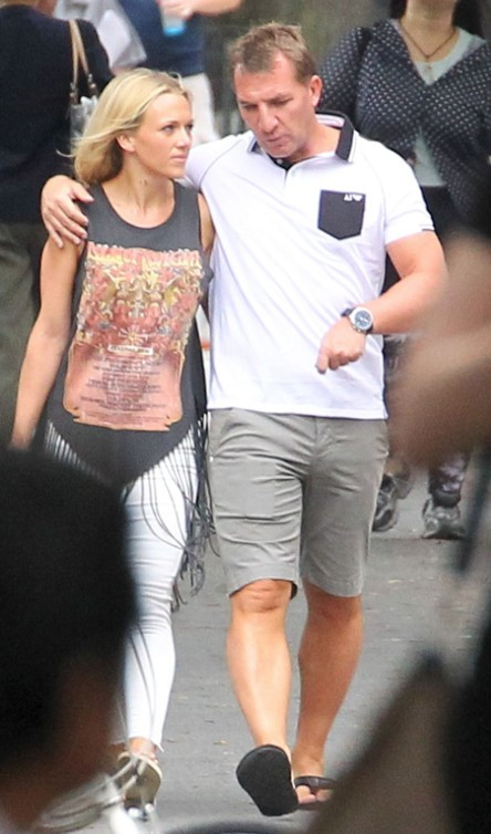 Vừa qua, sau khi bị CLB Liverpool sa thải vì thành tích bết bát thời gian đầu Premier League 2015/2016, HLV Brendan Rodgers có nhiều thời gian rảnh rỗi để dành cho cô bạn gái Charlotte Hind hơn.