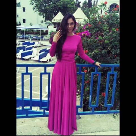 Viktoriya không chỉ có trình độ khi là bác sĩ cho đội bóng Nga mà còn sở hữu thân hình cực kỳ hấp dẫn không thua những siêu mẫu nóng bỏng.