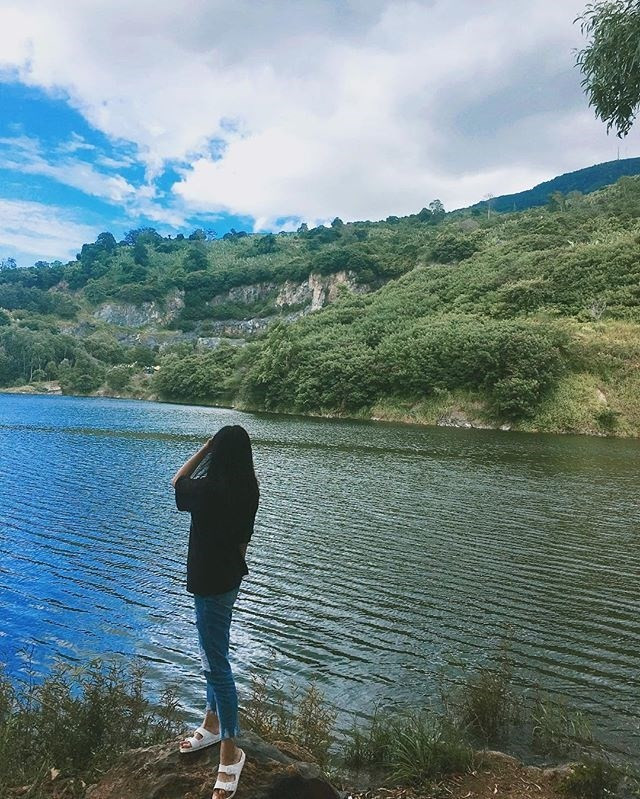 Những ngày cuối tuần hãy tạm gác mớ công việc hỗn độn sang một bên, chẳng tốn nhiều thời gian hay tiền bạc mà bạn vẫn có một kỳ nghỉ giải trí, thư giãn tuyệt vời cùng đám bạn thân.