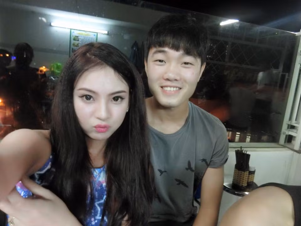 Ngay sau trận đấu, Phương Anh đã khoe những bức ảnh của buổi liên hoan này trên trang Facebook cá nhân của mình.