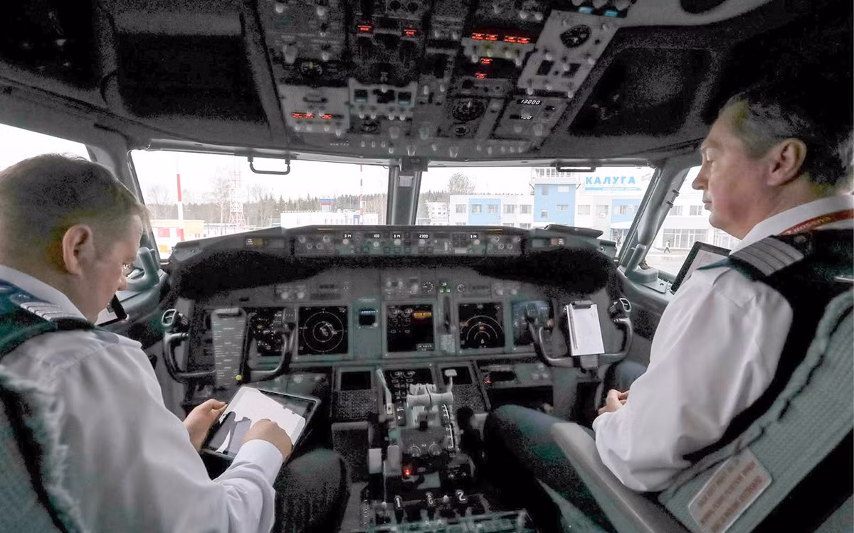 Nga:Theo doi trang thai phi cong, tranh tinh huong khan cap