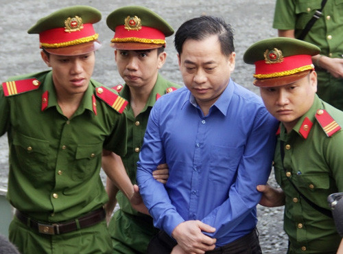 Xet xu dai an Dong A Bank: Chieu nay Vu “nhom” khong den toa