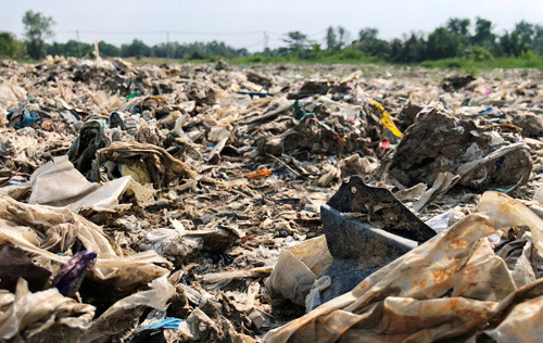 TP HCM: Công ty Bắc Nam chôn lấp hàng nghìn tấn chất thải vi phạm pháp luật? TP HCM: Cong ty Bac Nam chon lap hang nghin tan chat thai vi pham phap luat?