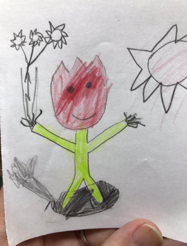 Cha của cậu bé cho rằng, nhờ những bức vẽ của con trai mà anh tìm thấy cảm hứng sáng tạo trong công việc dễ dàng hơn rất nhiều.