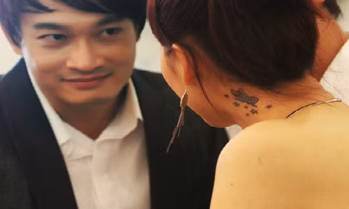 Muon con chia tay ban gai vi hinh xam quai di tren co