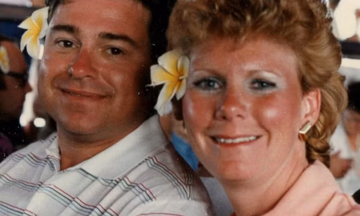 Trước đó, ông đã kêu mình không khỏe và sức khỏe càng nghiêm trọng. Cảnh sát lục tung khắp hang cùng ngõ hẻm vẫn không thấy ông. Tuy nhiên, lại không hề có dấu hiệu bỏ trốn khi tất cả giấy tờ vẫn y nguyên. Cuối cùng sau 10 năm không tin tức, tòa án tuyên bố Hoagland đã chết. Ảnh: Xaluan.