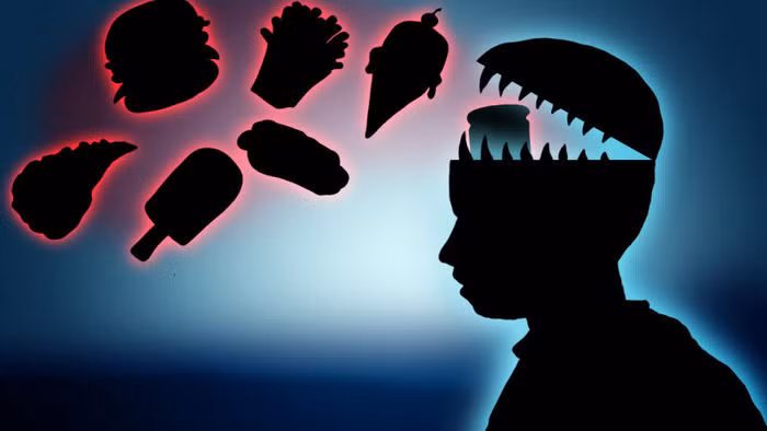 Sau 1 phút. Sau khi cái lạnh ngấm vào cơ thể, não của bạn sẽ cố gắng để tự sưởi ấm. Đôi khi cái lạnh có thể làm cho động mạch gặp phải những cơn đau đột ngột. Ảnh: Lifehack.