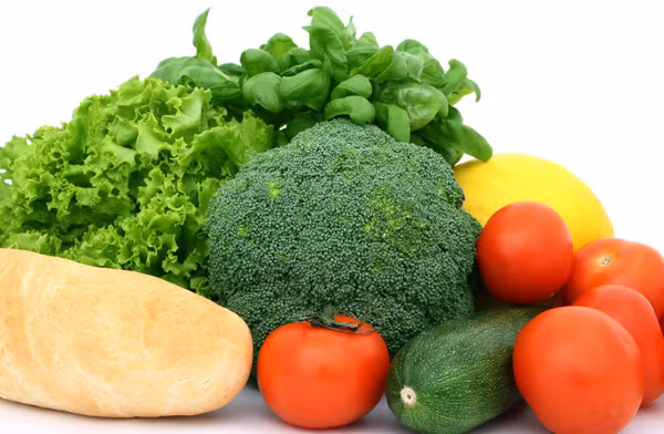 Thực phẩm chứa carotenoid: Carotenoid rất quan trọng cho sức khỏe của phổi, là loại chất chống oxy hóa có khả năng giảm nguy cơ ung thư phổi tốt nhất. Nó cũng rất tốt cho bệnh nhân bị hen vì giúp họ giảm đau.