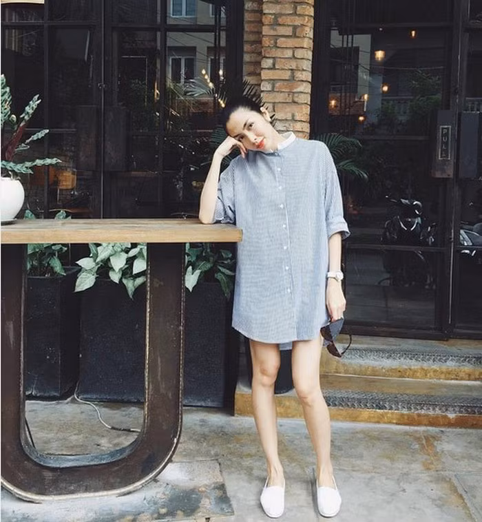 Trẻ trung và xì tin chẳng kém cô gái trẻ nào khiến nữ diễn viên nhận được nhiều khen ngợi. Ảnh: Showbiz8.