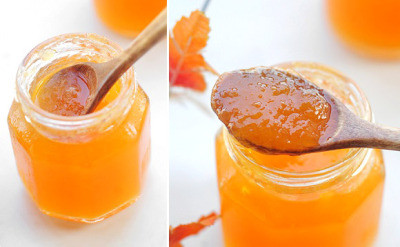 Đun hỗn hợp trên bếp lửa nhỏ, khuấy đều tay để tránh làm trứng vón cục, khuấy đến khi hỗn hợp đặc lại thì tắt bếp để nguội. Cho mứt chanh dây vào một cái lọ, cho vào ngăn mát tủ lạnh để giữ mát, và bảo quản. Ảnh: hoatrinhnushojo.wordpress.com.