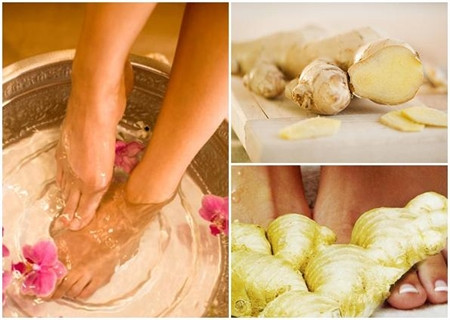 Cách 2. Ngâm chân với nước gừng: Cho gừng đã được đập dập (không cần giã nhỏ) và hoa hồng vào miếng vải thưa. Sau đó thả vào nước và cho thêm một thìa cafe muối ăn vào để làm nước ngâm chân. Ngâm chân theo cách này rất hiệu quả trong việc loại bỏ khí lạnh ảnh hưởng tới bụng. Ảnh: Dinh dưỡng.