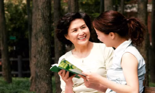 Su that bat ngo dang sau nhung loi khen cua me chong