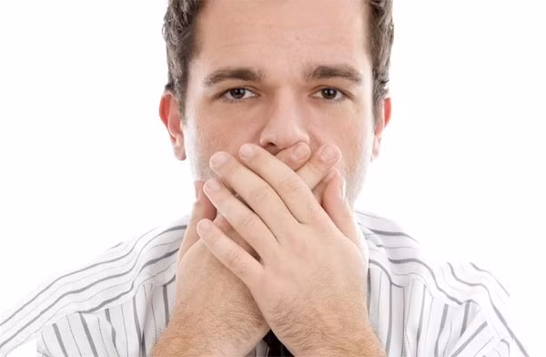 4. Bụng chướng đau, ợ chua: Hoa chuối 6g sắc uống. Dùng liên tục trong 3 ngày. Ảnh: forumgrad.ru.