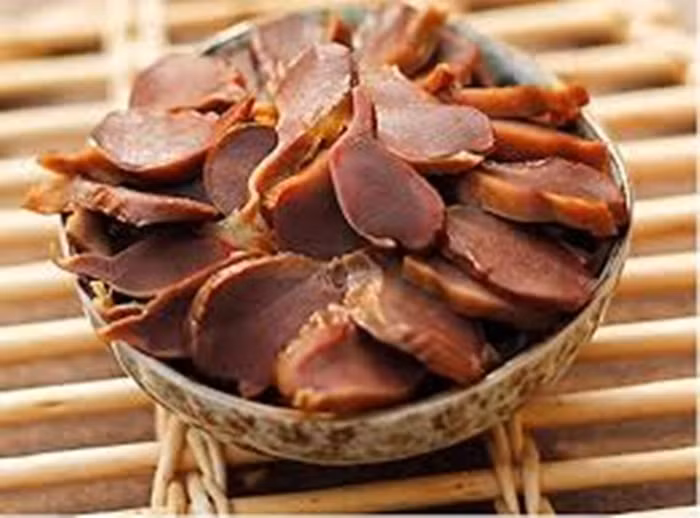 Mề gà, đậu đỏ. Dùng 2 cái mề gà rửa sạch, thái nhỏ rồi cho vào 50g đậu đỏ vào cùng ninh nhừ. Ăn mỗi ngày một lần sẽ thấy bệnh đi tiểu nhiều lần, tiểu gấp và bệnh sỏi thận ở đường niệu đạo có dấu hiệu thuyên giảm. (Thông tin trong bài viết chỉ mang tính chất tham khảo. Trước khi sử dụng bài thuốc, bạn vui lòng hỏi ý kiến bác sĩ).