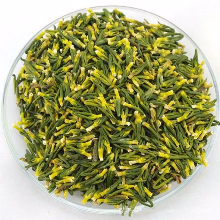Lạc tiên, lá dâu, tâm sen. Dùng lạc tiên 50g, lá vông 30g, lá dâu tằm 10g, tâm sen 2g, đường 90g, sắc uống ngày 1 thang. Dùng 7-10 ngày. Ảnh: Hoacaycanh.
