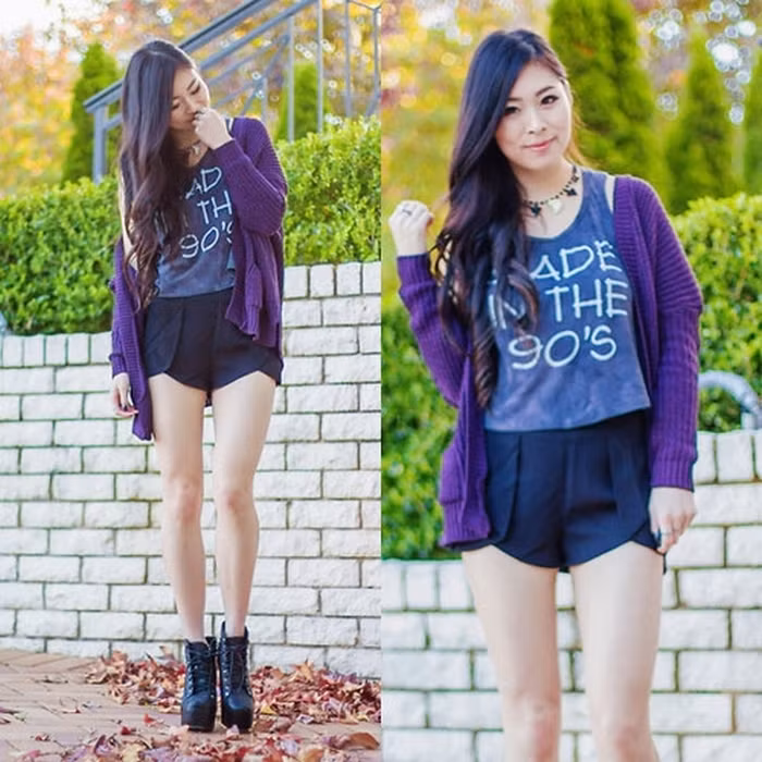 Áo thun kết hợp cùng quần short, mặc cùng áo jacket hoặc áo cardigan bên ngoài cho những ngày không quá nắng cũng không quá lạnh. Ảnh: Xaluan.