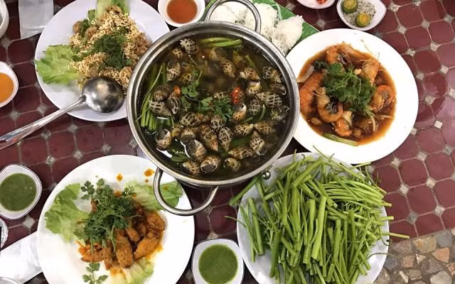 5 cach trang tri mam lau nhin da chay nuoc mieng-Hinh-2