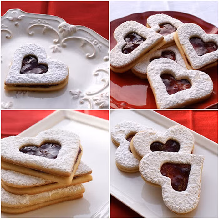 Valentine là một trong những ngày lễ lãng mạn và ý nghĩa nhất dành cho các cặp đôi. Nếu bạn muốn ngày đó được người ấy luôn nhớ trong tâm trí thì hãy thực hiện nó theo cách đặc biệt. Tự làm món bánh Valentine như hoa hồng sô cô la và bánh quy trái tim sau đây chắc chắn sẽ là món quà đặc biệt nhất chẳng ai có. Ảnh: ASG.