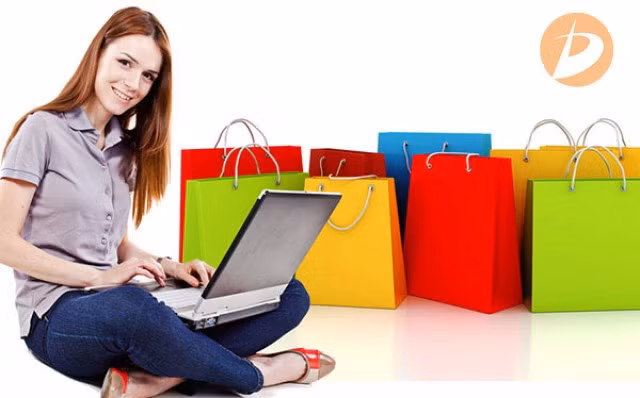 6. Mua hàng ở những trang cho phép đổi/trả lại đồ: Ngày càng nhiều các trang web bán lẻ cho phép bạn trả lại đồ nếu không vừa ý và bạn nên chọn những nơi này đầu tiên nếu chưa nắm rõ về kích cỡ trang phục. Ảnh: Juno.vn.