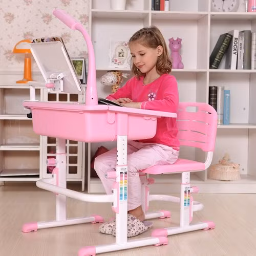 Tư thế đúng: Ngồi làm việc hay ngồi ăn cơm, hãy giữ cho lưng thẳng, bỏ ngay thói quen này trước khi nó là ảnh hưởng về chuyện sinh đẻ về sau. Ảnh: Xaluan.com.