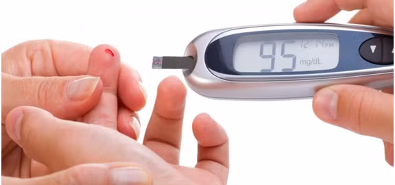 Kiểm soát lượng đường trong máu: Mận là loại trái cây có chỉ số đường huyết GI rất thấp, giúp bạn kiểm soát lượng đường trong máu, giảm nguy cơ mắc bệnh tiểu đường. Ảnh: botania.com.