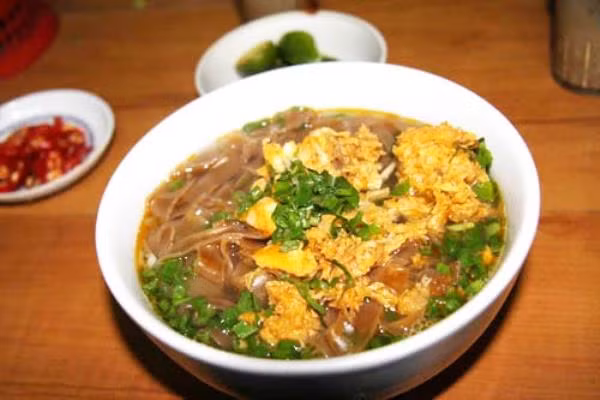 “Di dao mot vong” voi cac mon an sang tuyet ngon o Hai Phong-Hinh-3