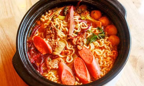 “Di dao mot vong” voi cac mon an sang tuyet ngon o Hai Phong