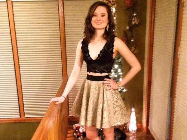 Với trường hợp anh chàng không thích hẹn hò cố định với một người: “Cậu không thích hẹn hò với một người? Chẳng sao vì hẹn hò với tôi sẽ giống như bạn đang hẹn hò với 3 người. Tôi có thể linh hoạt thay đổi để biến thành 3 người khác nhau”.