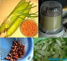 5. Canh mướp nấu lạc. Nguyên liệu: Lạc, hành lá, rau mùi, mướp hương, gia vị. Ngâm lạc, cho vào cối giã sơ. Mướp hương rửa sạch, thái miếng vừa ăn. Hành lá, rau mùi rửa sạch, thái nhỏ. Ảnh: monan9.com.