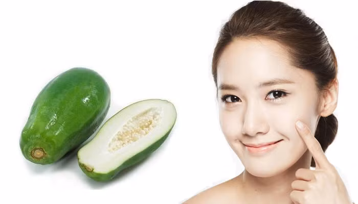 Mặt nạ làm đẹp. Người dân xứ Island luôn có làn da trắng mịn, không hề có mụn trứng cá bởi họ có cách làm đẹp vô cùng đơn giản là dùng vỏ trái đu đủ xanh để vào ngăn mát tủ lạnh và đắp mặt 2-3 lần/tuần. Mủ trái đu đủ dưỡng da rất tốt. Ảnh: Chamsocda.