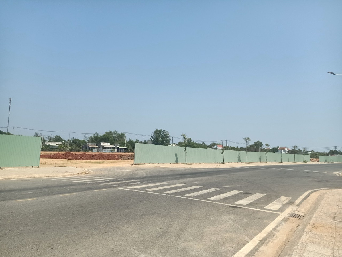 Goi thau xay dung 18 ty, Tin Nghia Xuyen Moc tham du da huy-Hinh-6