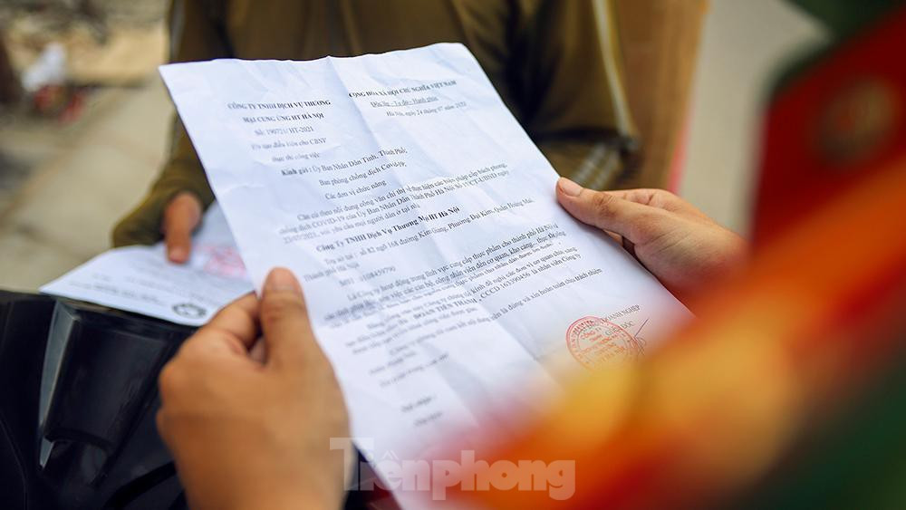 Nhieu shipper cho hang khong thiet yeu bi phat tai Ha Noi-Hinh-4