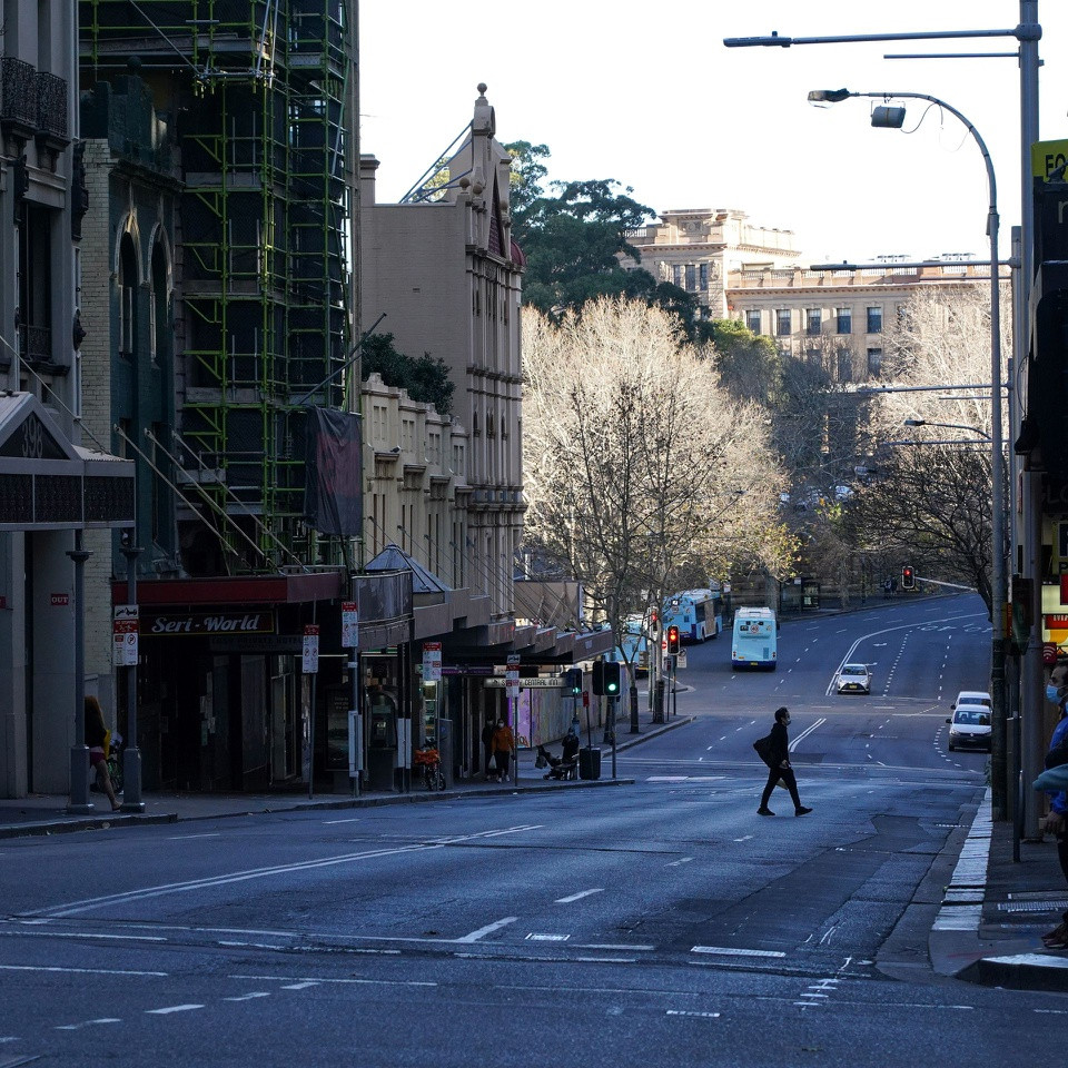 Việc áp tình trạng khẩn cấp ở Tokyo khiến các quan chức Nhật Bản từ bỏ kế hoạch được công bố vào cuối tháng 6, vốn cho phép khán giả trong nước tham dự các sự kiện của Thế vận hội. Trên thực tế, ngay khi kế hoạch trên được công bố, giới quan sát đã lo ngại các sự kiện Thế vận hội sẽ trở thành nguồn siêu lây nhiễm khiến dịch Covid-19 trở nên mất kiểm soát ở Tokyo. Ảnh: Reuters.