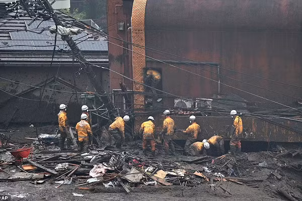 Lo dat kinh hoang o Nhat: No luc tim hon 100 nguoi mat tich-Hinh-5