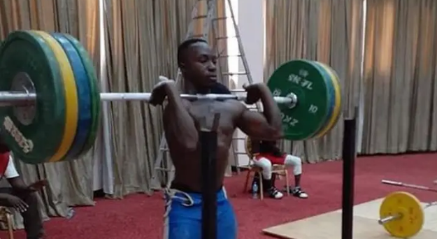 Vận động viên Julius đã để lại mẩu giấy, trong đó nói rằng cuộc sống ở quê nhà Uganda rất khó khăn nên anh không muốn trở về mà ở lại Nhật Bản làm việc. Ảnh: LC.