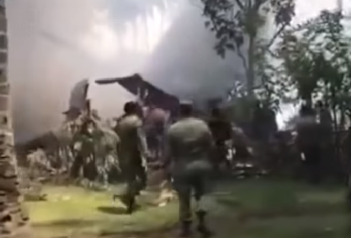 Thảm kịch hàng không quân sự tồi tệ nhất Philippines qua lời kể nhân chứng - Hình 9 Tham kich hang khong quan su toi te nhat Philippines qua loi ke nhan chung-Hinh-9