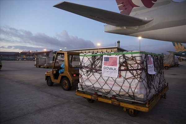 Viet Nam tiep nhan lo vac xin COVID-19 gom 1.500.100 lieu