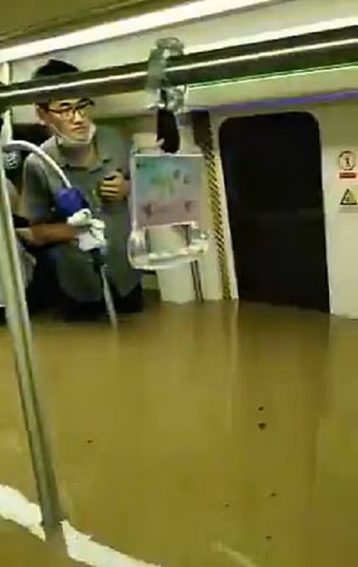 Anh: Mua lu o Trung Quoc, nhieu khu vuc chim trong bien nuoc-Hinh-5