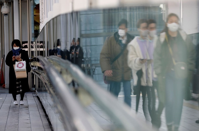 Trước tình hình hiện nay, Chánh Văn phòng Nội các Nhật Bản Katsunobu Kato cho biết, Chính phủ Nhật Bản sẽ tiếp tục làm hết sức để ngăn chặn các trường hợp lây nhiễm liên quan tới Olympic Tokyo. Ảnh: Reuters. 