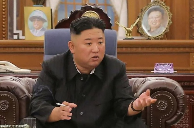 Việc ông Kim Jong-un được cho là sút cân đáng kể khiến giới tình báo Hàn Quốc đặc biệt quan tâm. Mới đây, giới tình báo Hàn Quốc đã đưa ra những đánh giá ban đầu. Ảnh: Guardian.